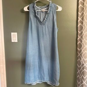 Tommy Bahama dress with pockets size med